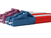 Taiscéalaíocht domhain de LC Fiber Connector: Feidhmíocht Eisceachtúil agus Iarratais leathana